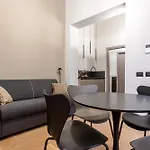 Verona City Lodge Apartament *